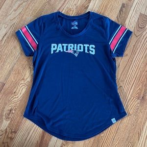Like new, never worn super soft New England Patriots Women’s T-shirt size large